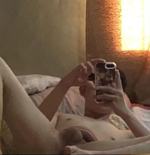 Can someone help me get hard 🥺