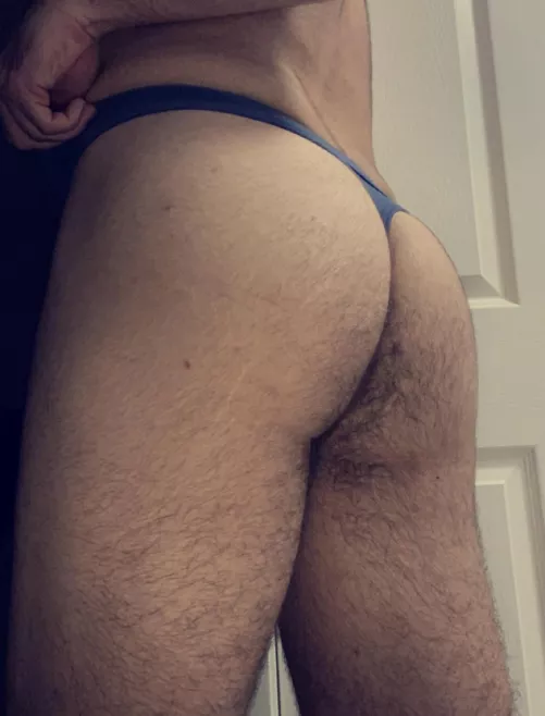chose the thong today