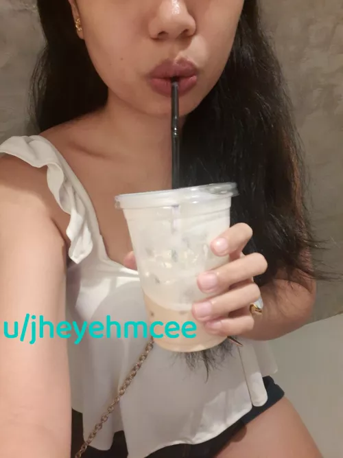 Co[F]fee time...not that wild,i guess. 😁