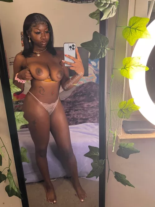 Don't be afraid to get rough when you grab it 🤝🏽