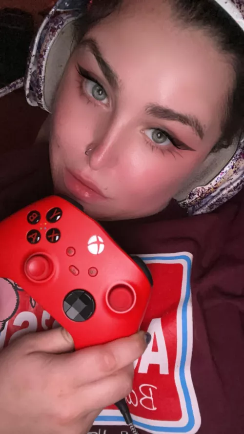 [F] Let’s play overwatch this weekend?💋