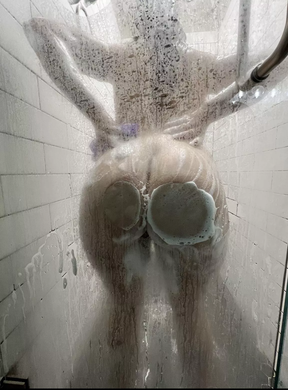 [F] would I make showering your new favorite activity?!