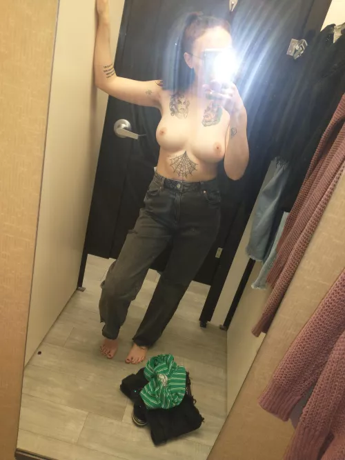 Fitting Room Titty Pic