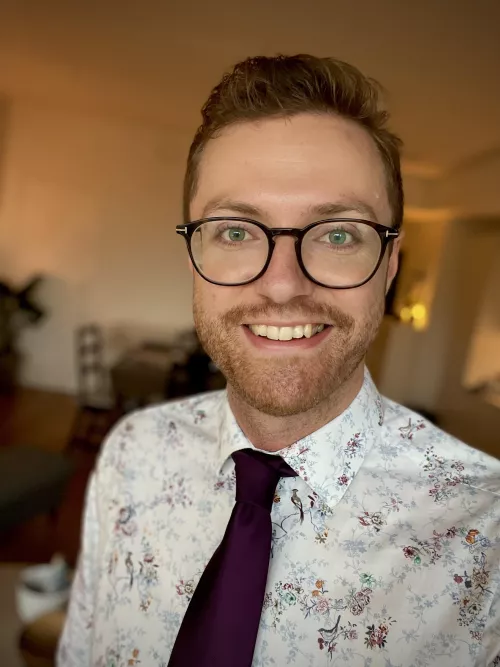 Glad it’s almost weekend 🤩