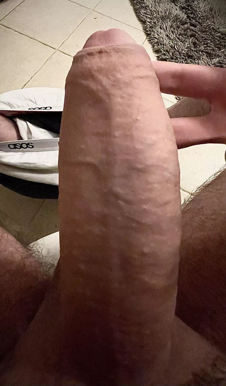 Hi guys! 30 y.o. — 205cm/85kg — 21 cm