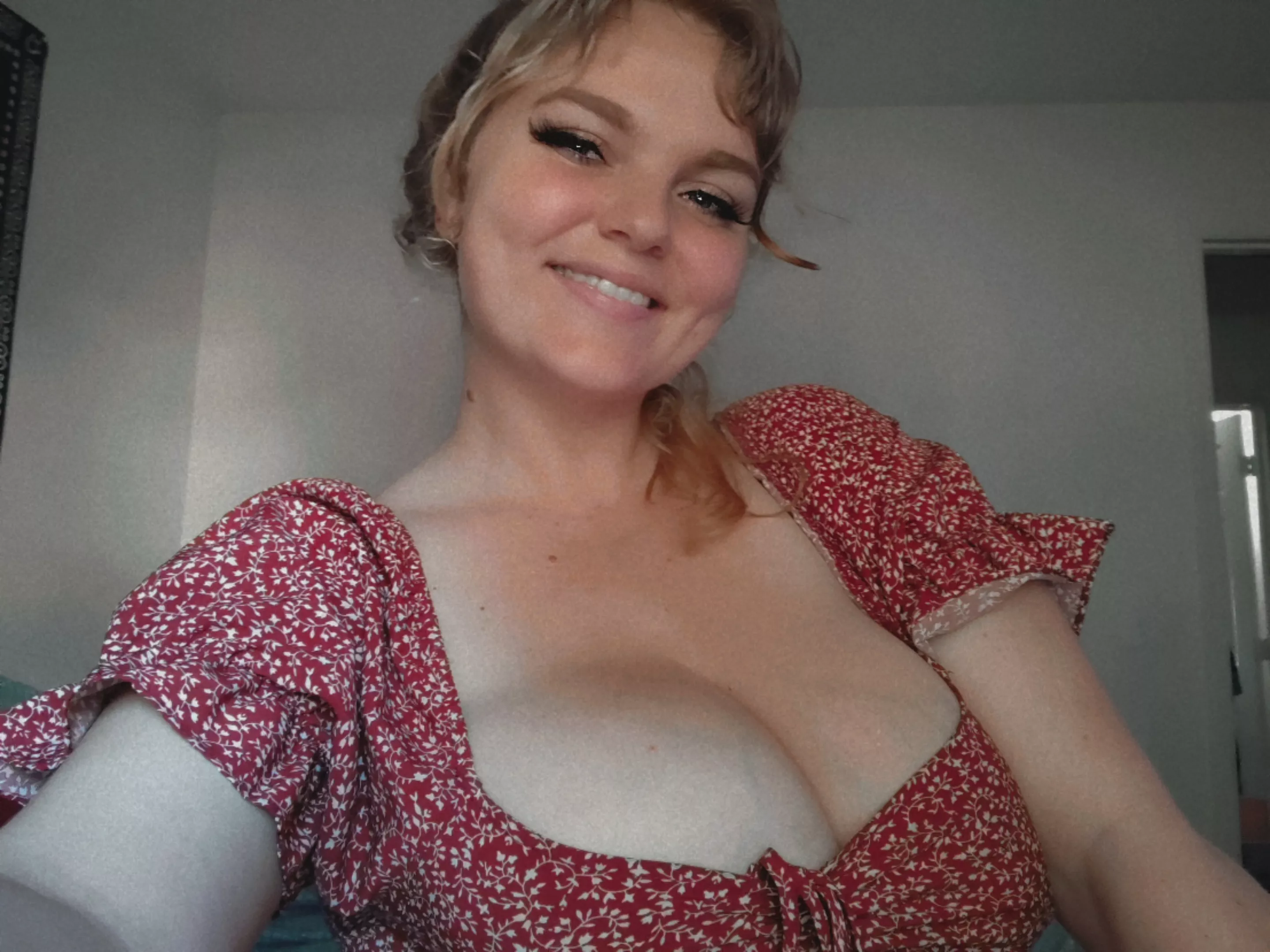 I hope I catch your attention for a moment.