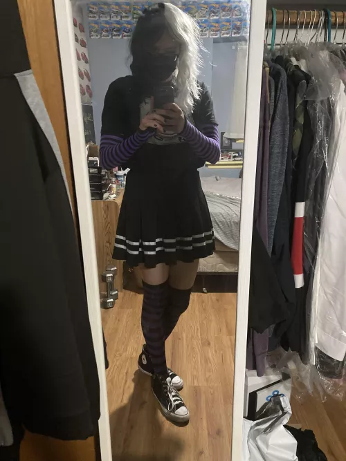 I think this outfit looks alright