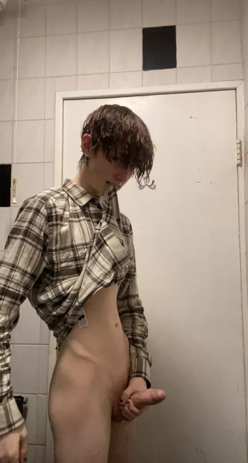 i took a shower alone today 🥺