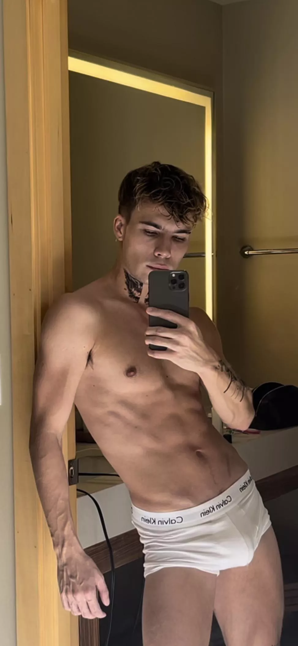 I want face tattoo, any thoughts?🤤