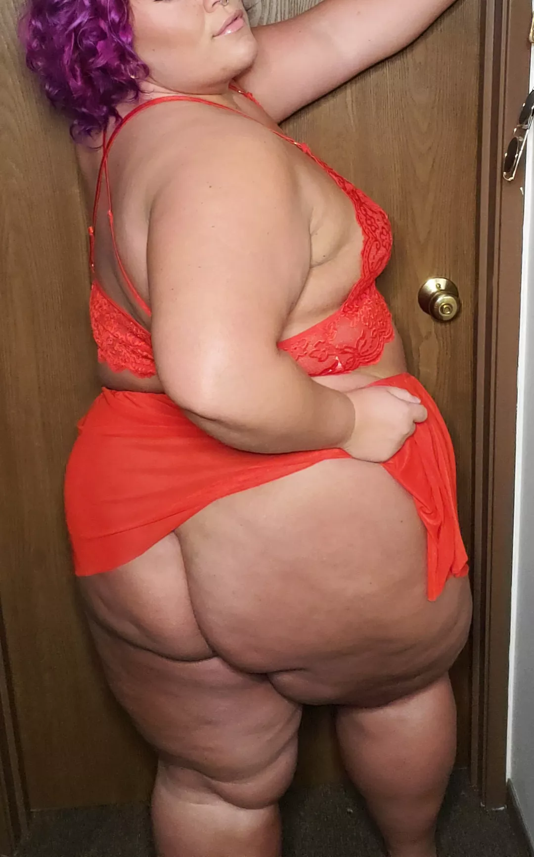 I won't be here for much longer, come get a piece while you still can