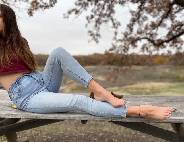 I’m all you get to eat on our picnic☺️