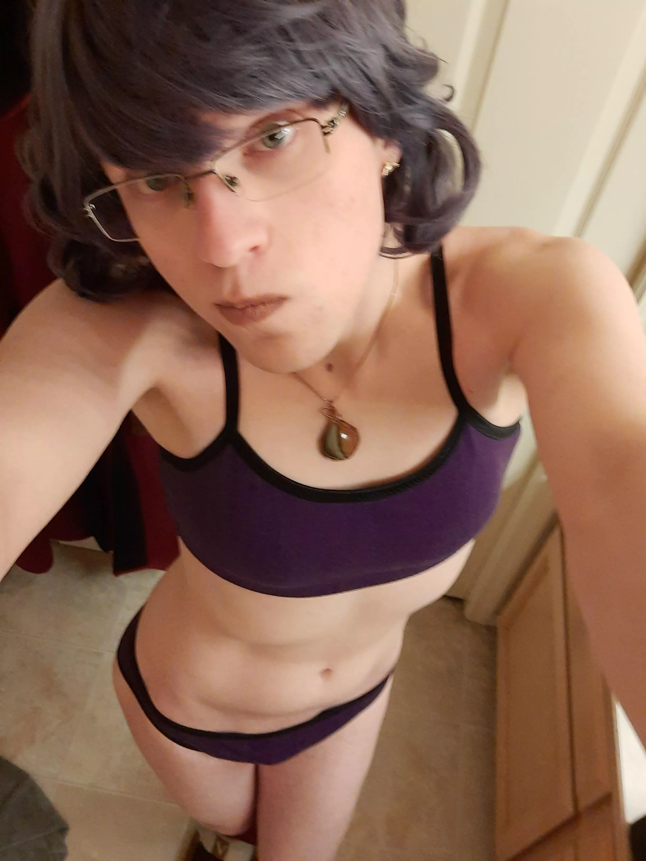 I'm not pretty, what kind of panties would I look better in~?