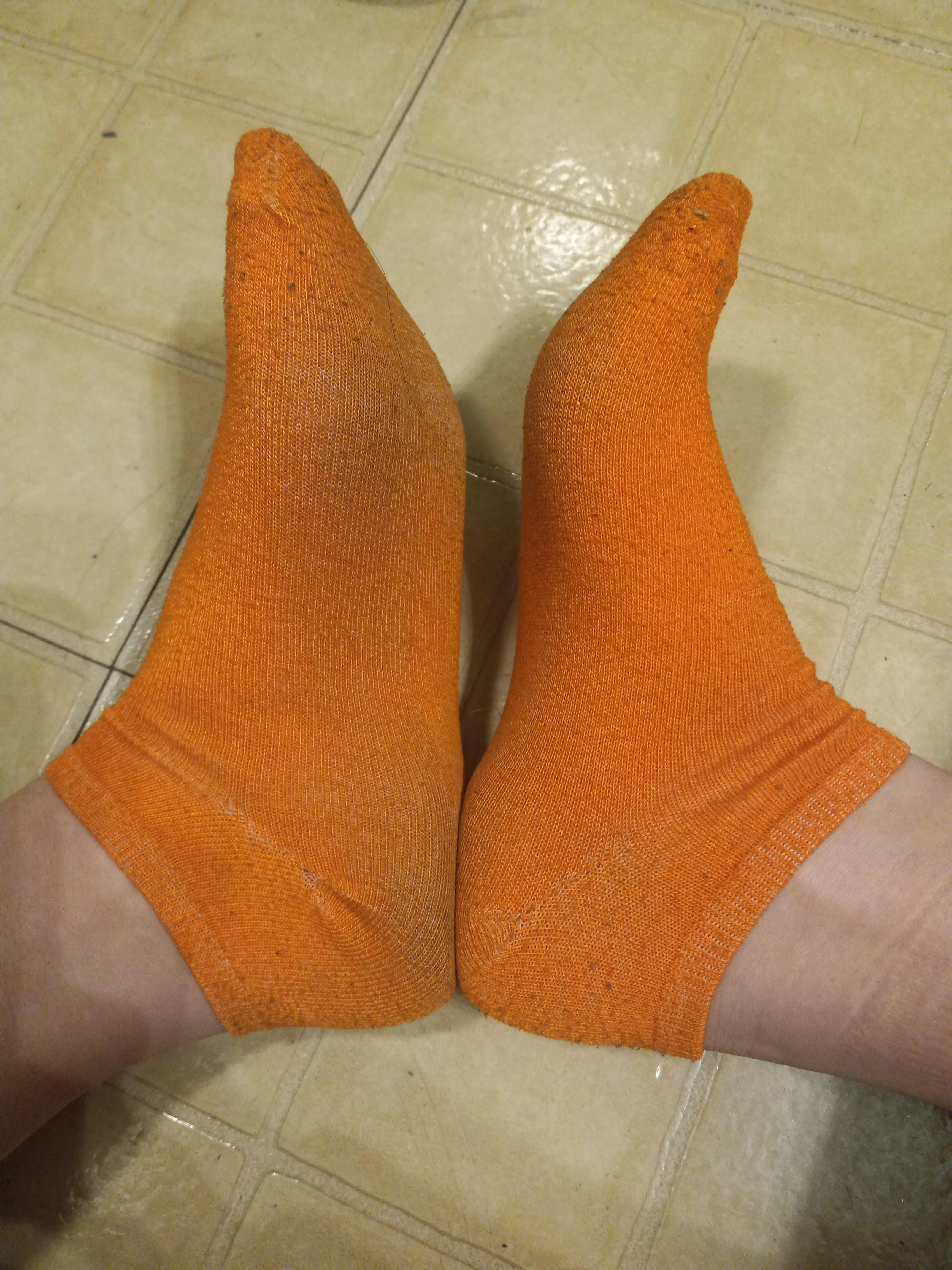 I'm on day 4 with these, wanna sniff? dm me [female]