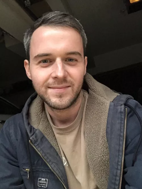 It’s a bit rainy and cold but happy Friday guys