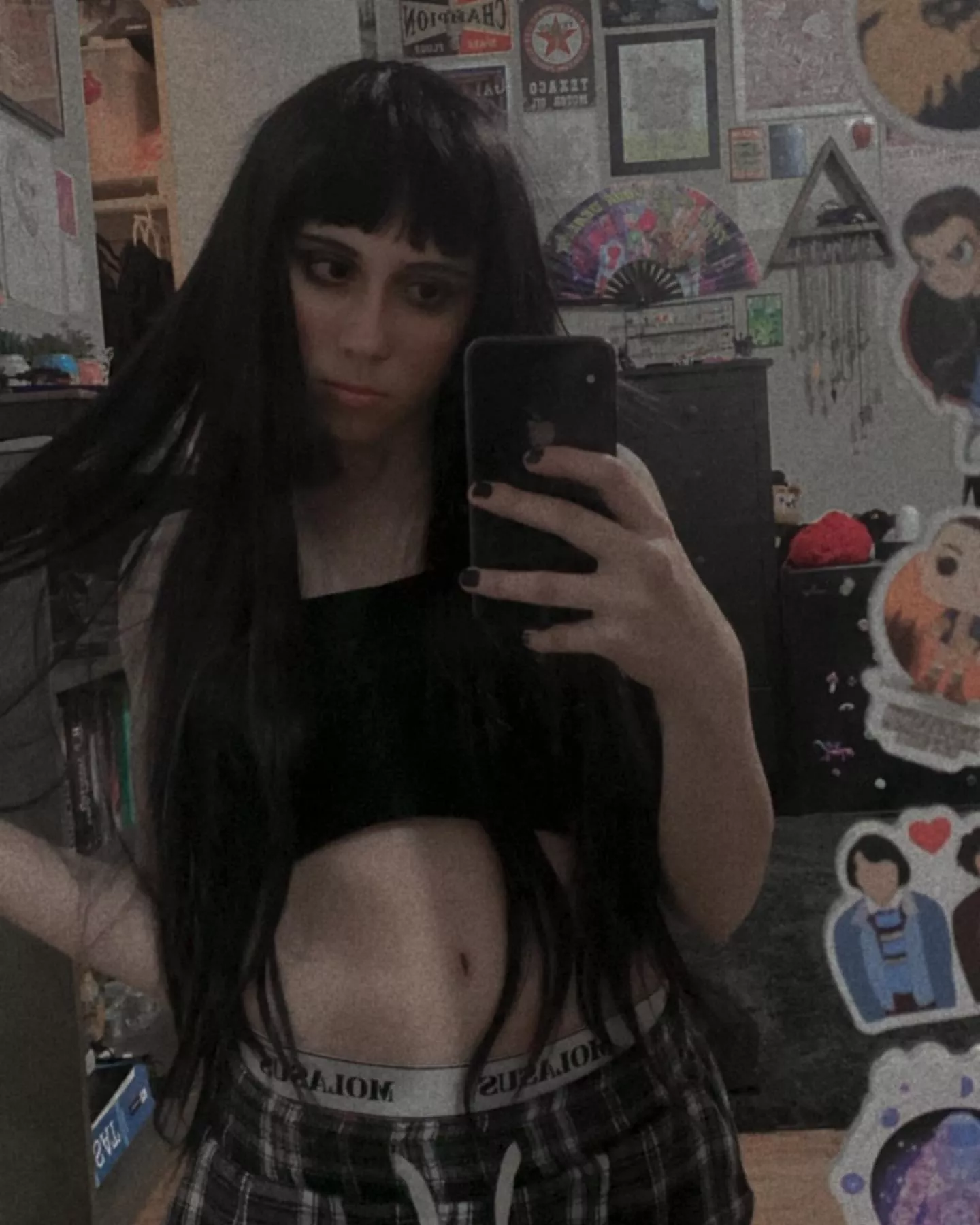 Just your medium-tittied goth gf (18F)
