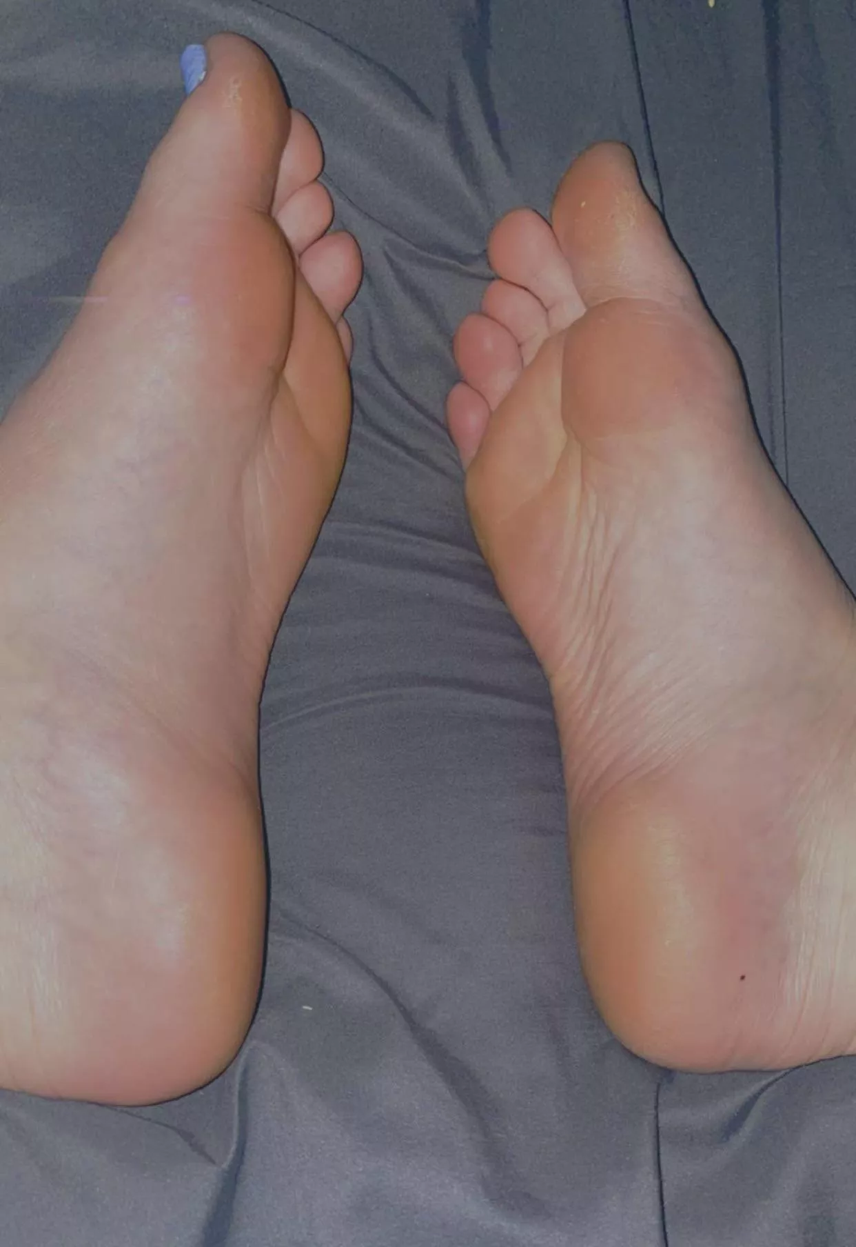 Kiss my soft soles all night?