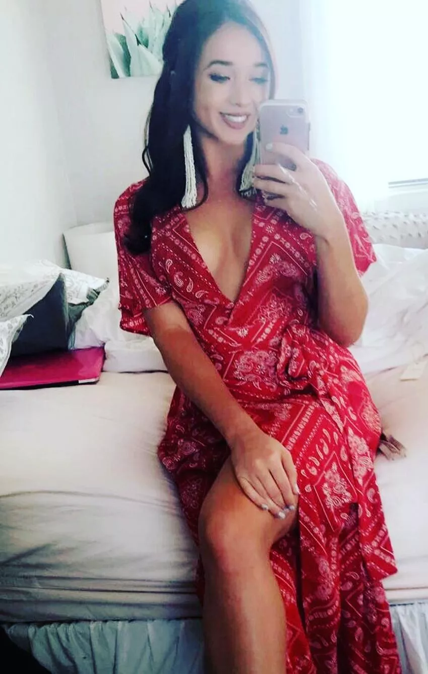 lady in red