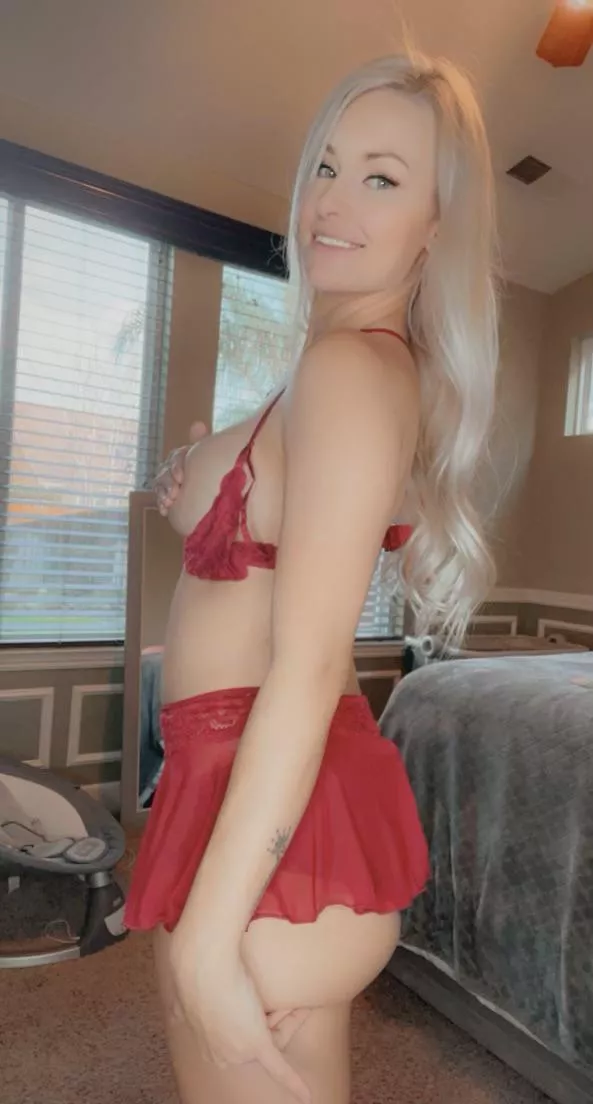 Let me tease you baby