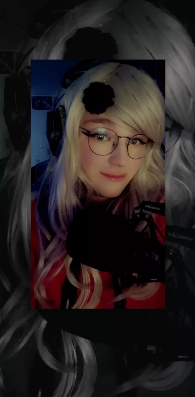 Many love my Makeup, should I do a tutorial on that?~