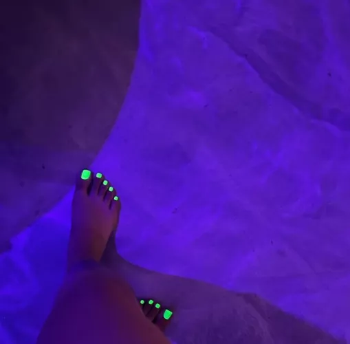Nails 💅 did lick my feet