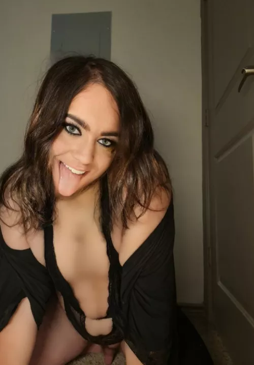 No one knows about this side of me. Sometimes I wish that wasn't true.