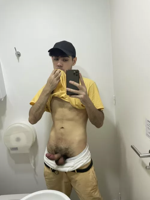 Pubes in job but sh don’t tell hehe