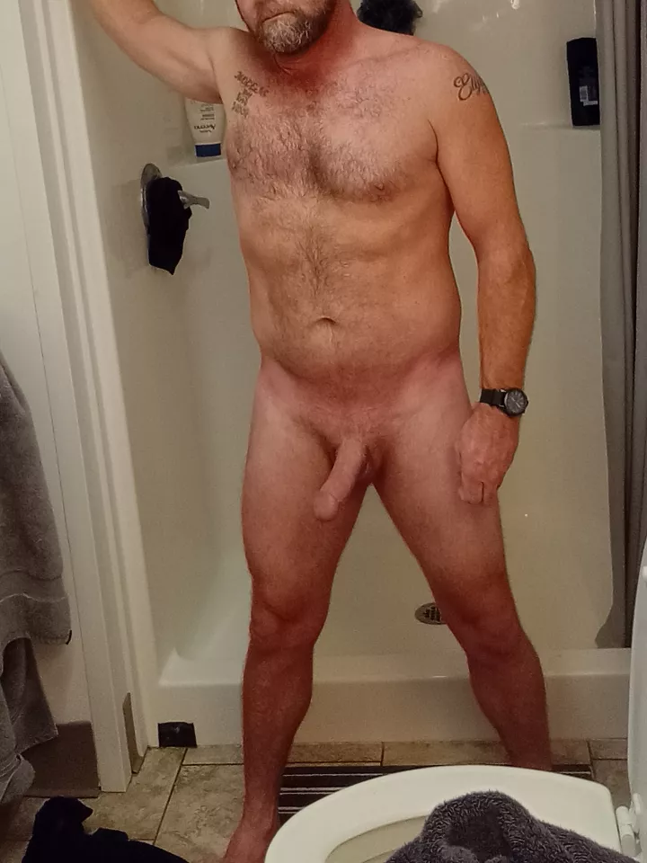 Quit lookin', n' start suckin' boy!!