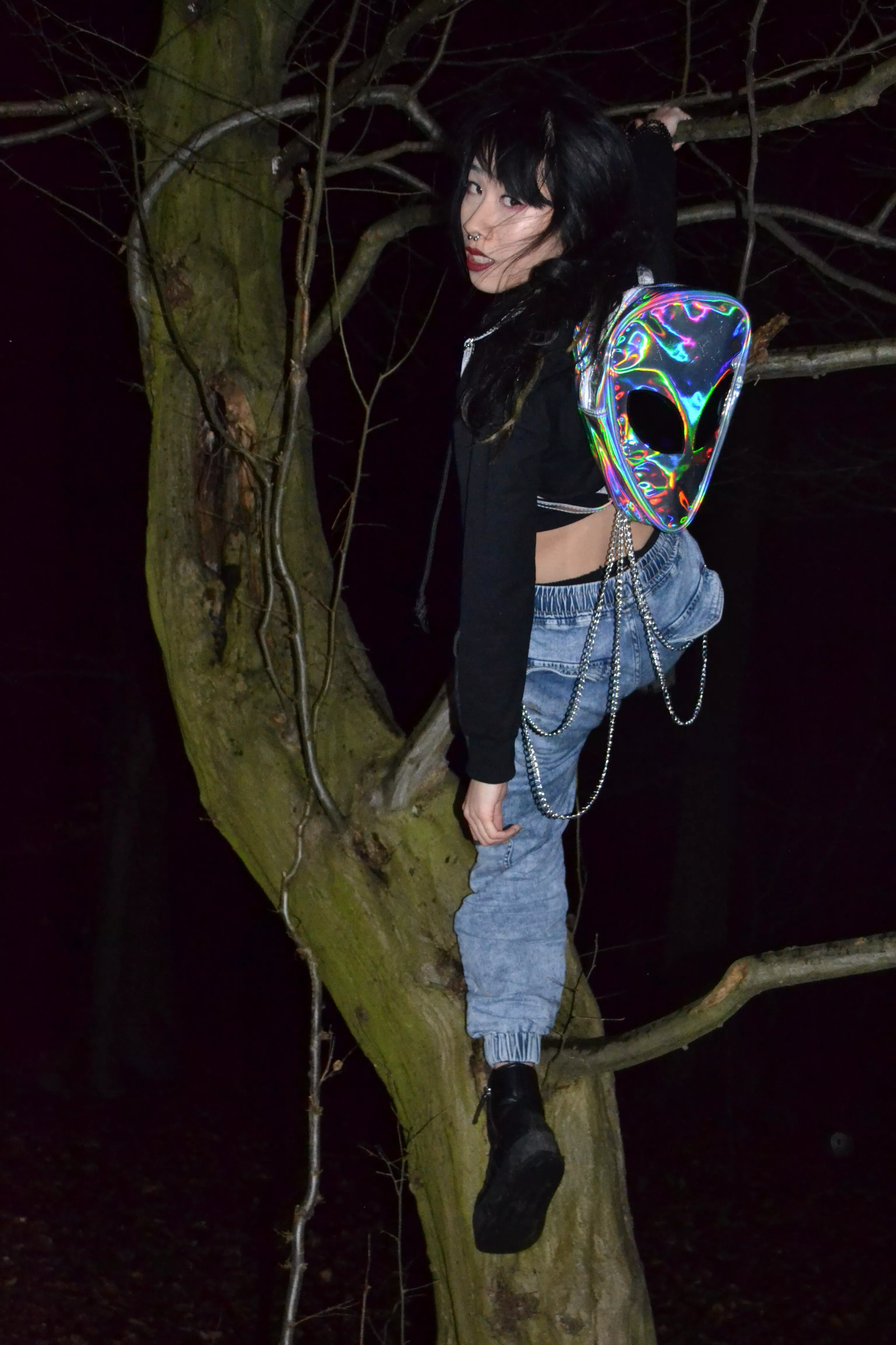 Rave style during the cold months... I love my Alienbackpack 🤩