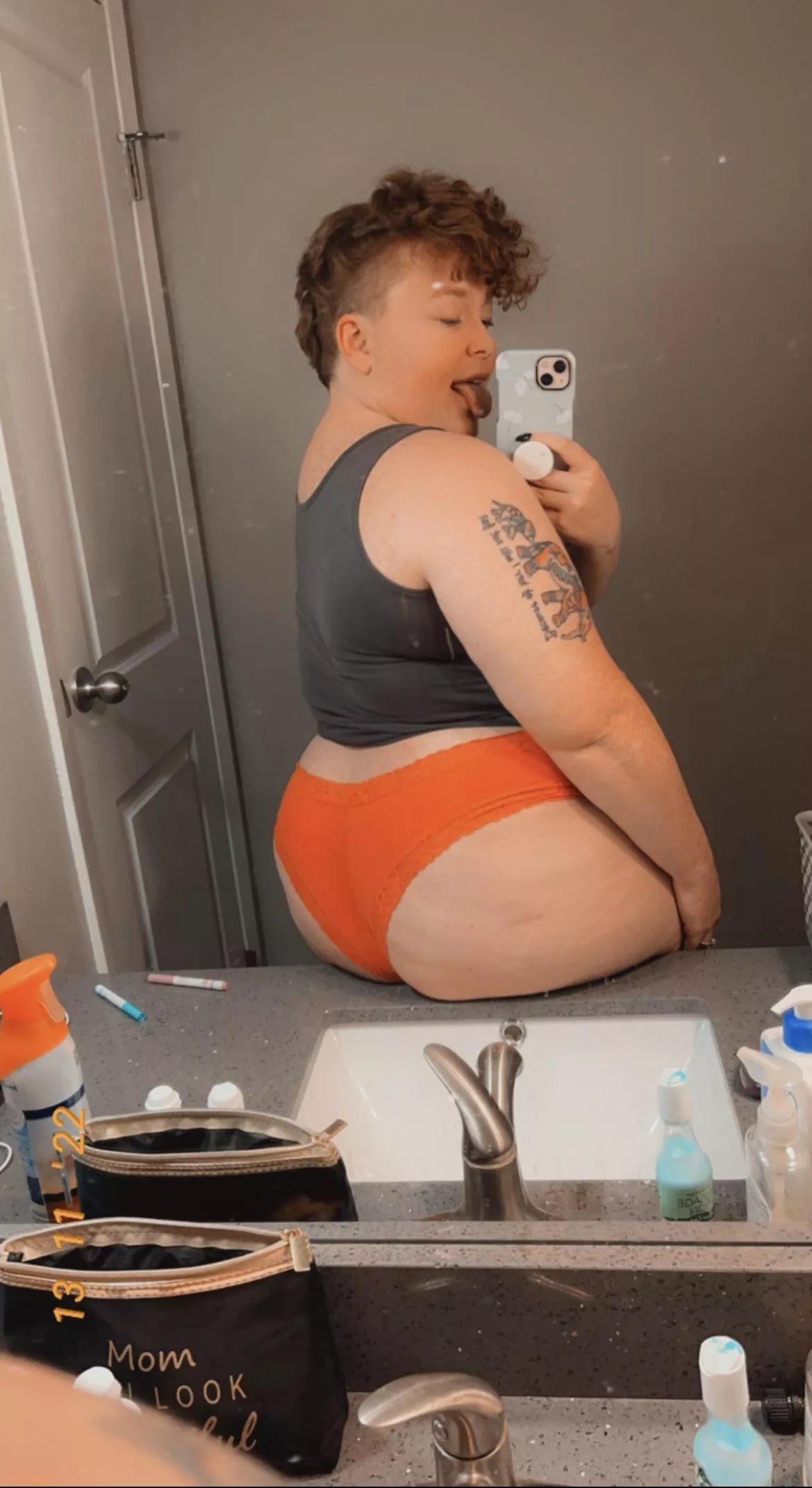 [SELLING] snack? I’m the whole damn meal🤤 KlK: bunnybabesred / SC: rhbunnybb