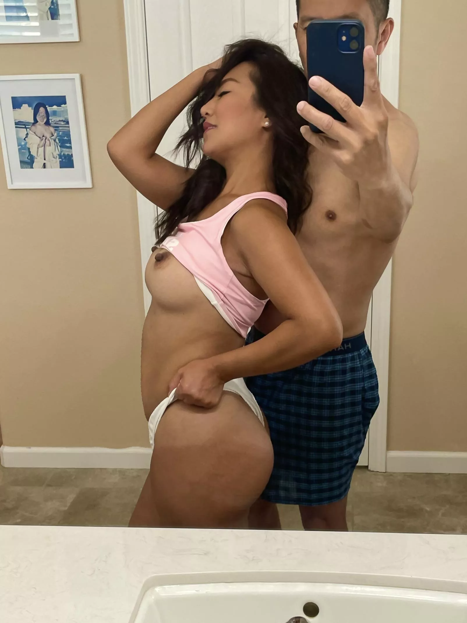 Showing off my wife on Tele - DM me hubbsbae