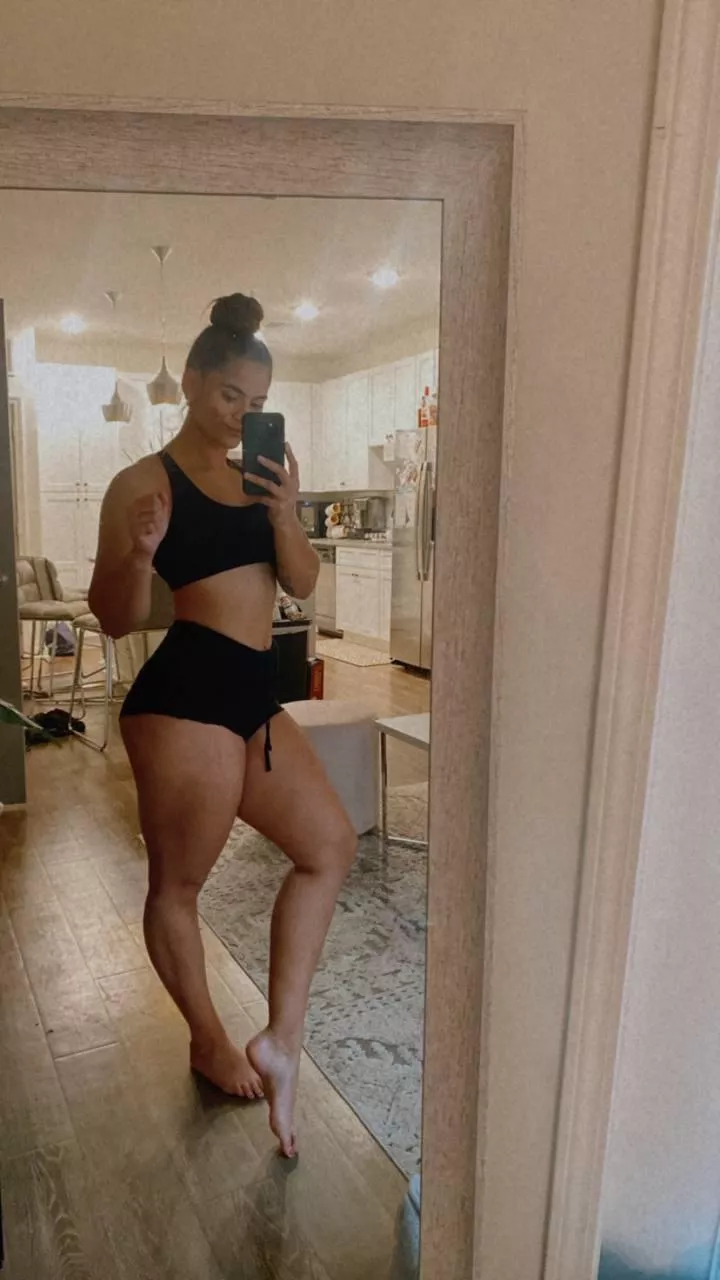 Smash or pass? 🍑🥰