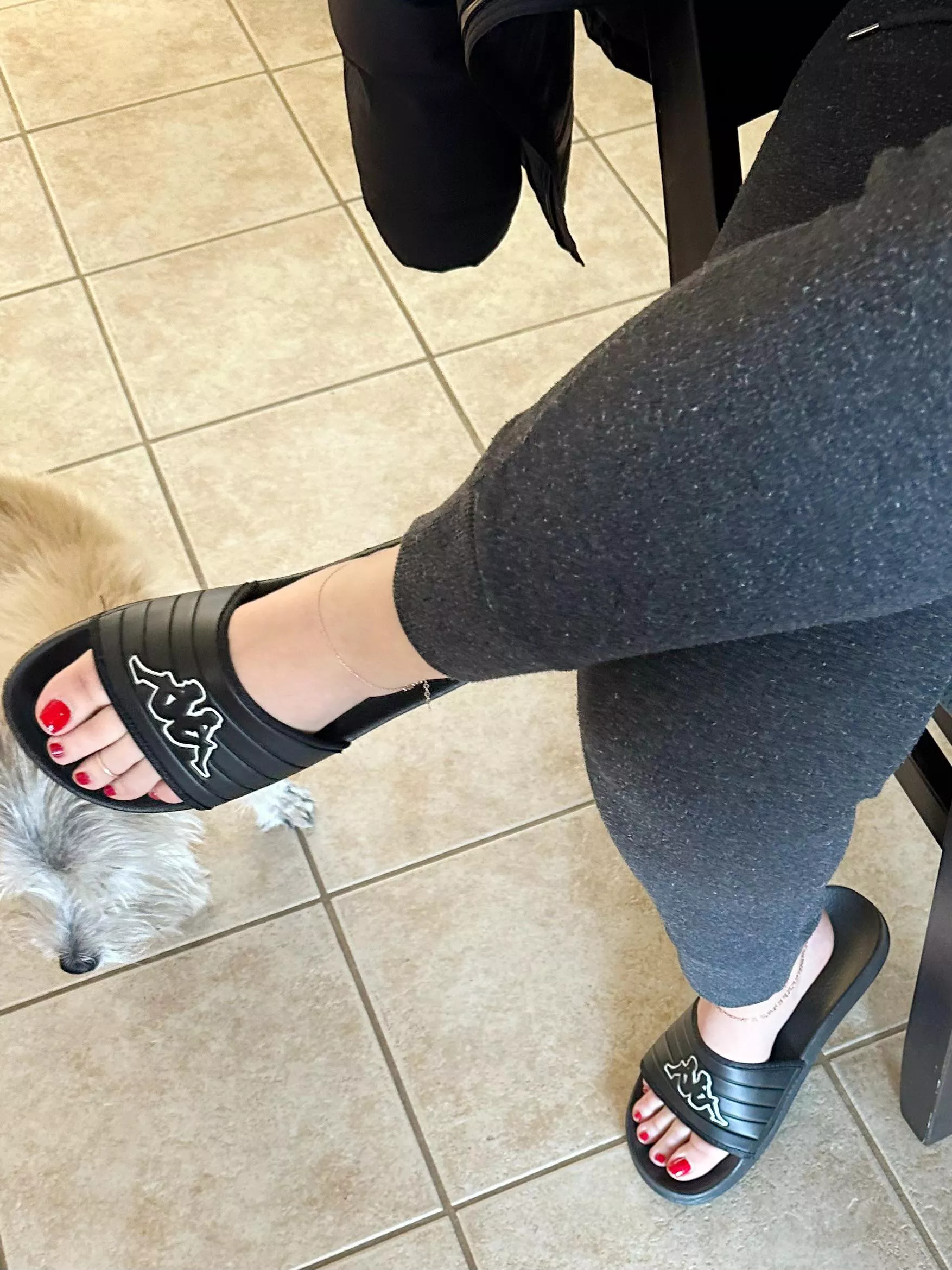 TBT to my red toes 💋