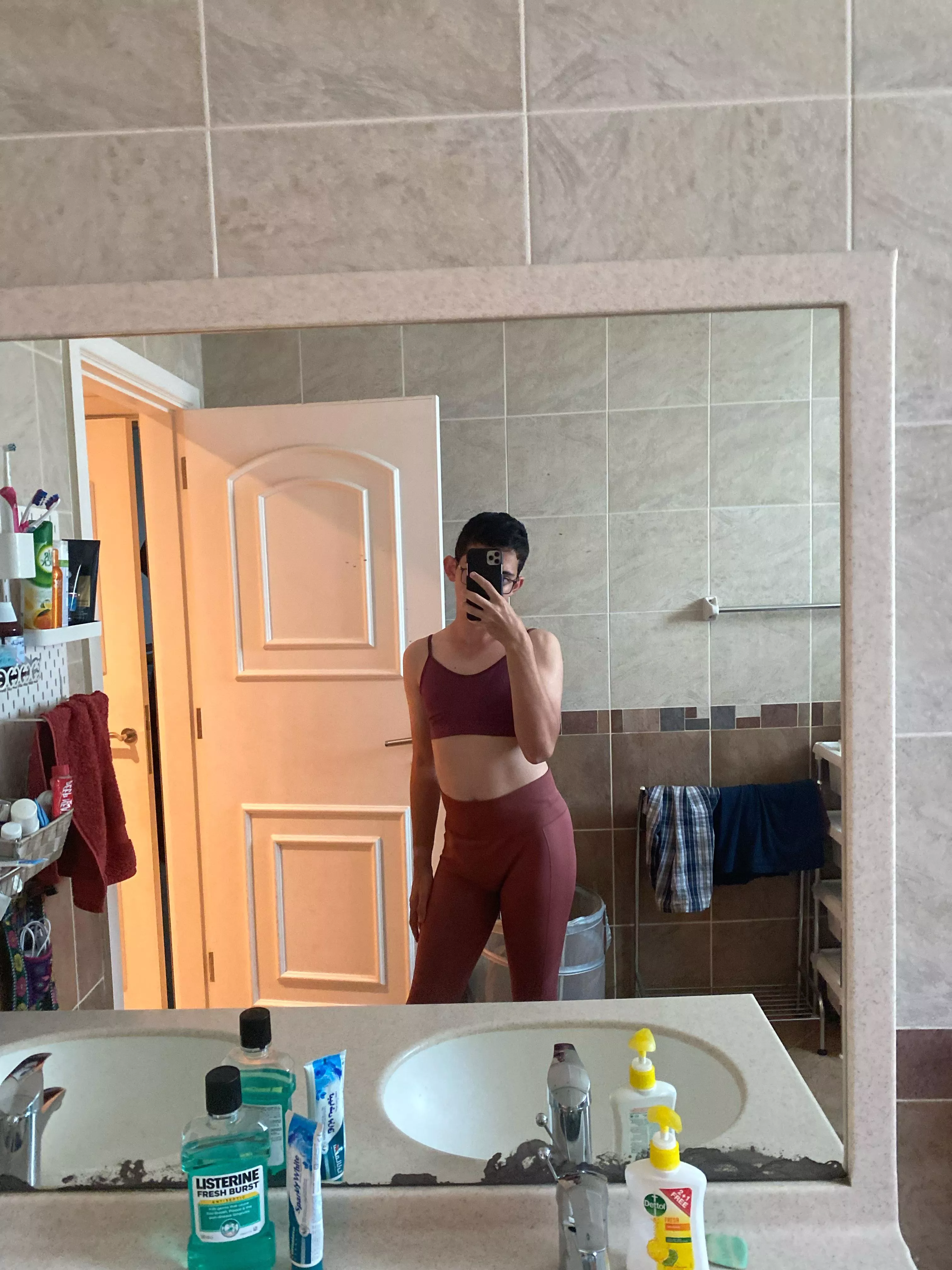 This is what I’m wearing on a run for the first time(super nervous)