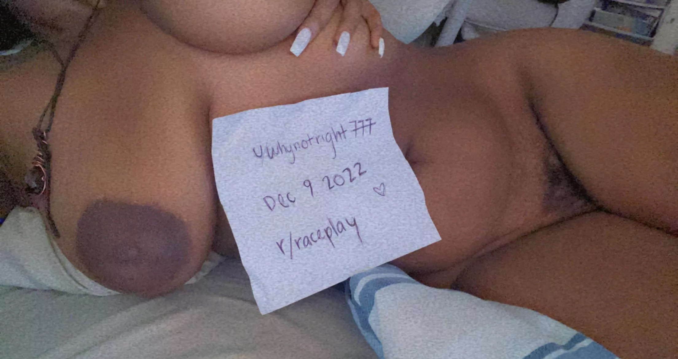 [Verifying my monkey body🙊🤍]