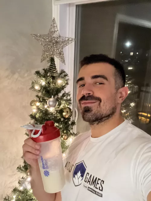 Was feeling a bit down today, so decided to set up the Christmas tree. 🫶🏼