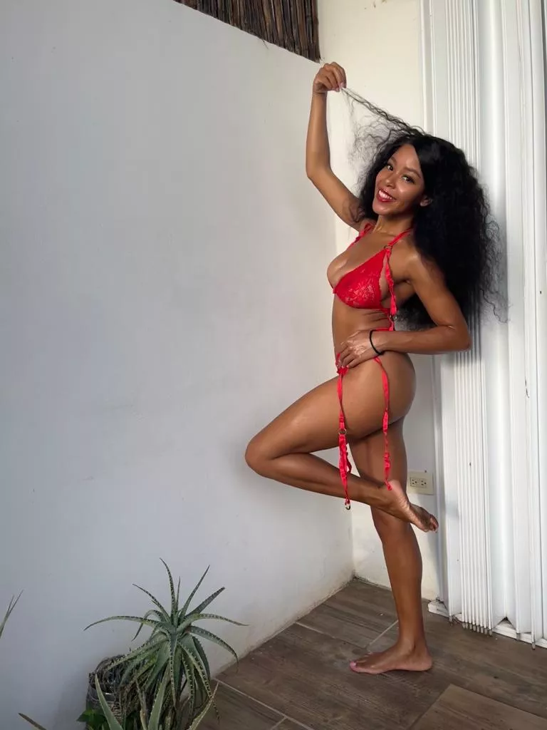 Who is going to show some love to a girl in her birthday? 😇