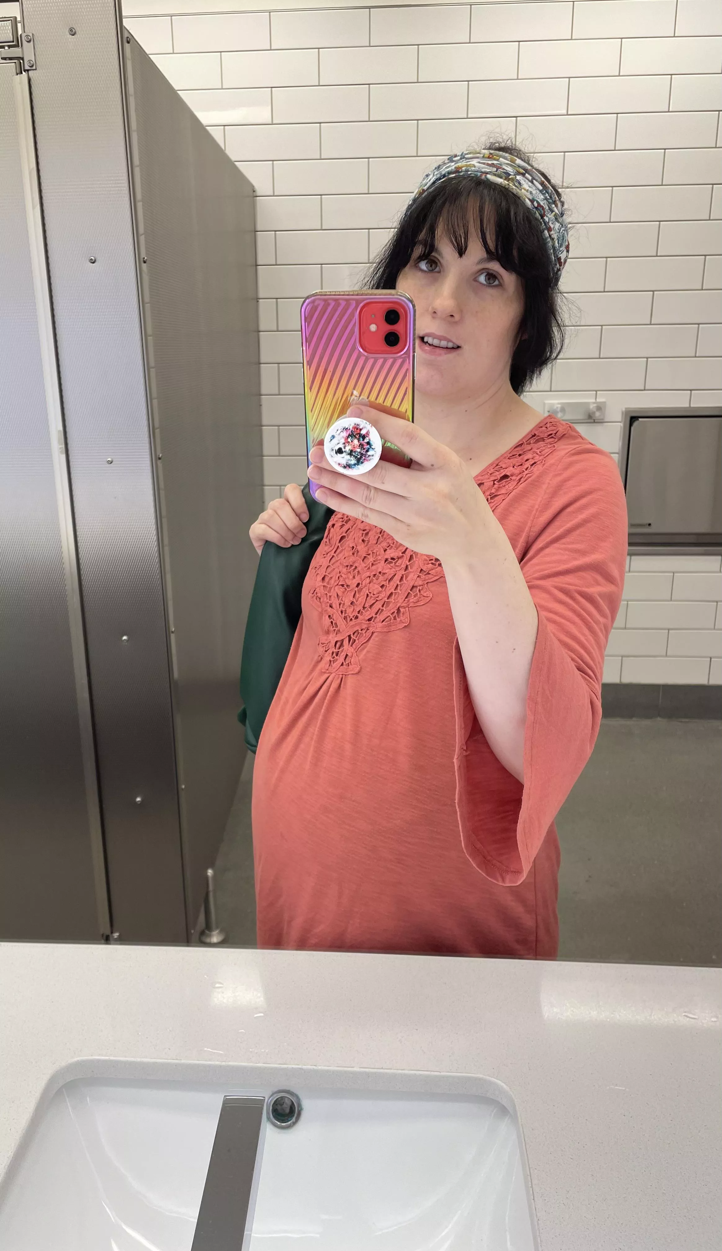 Who wants to pay for a few things my little princess needs? Looking for an SD or pregnancy sub/cuckold. DM me! I’m 34 weeks