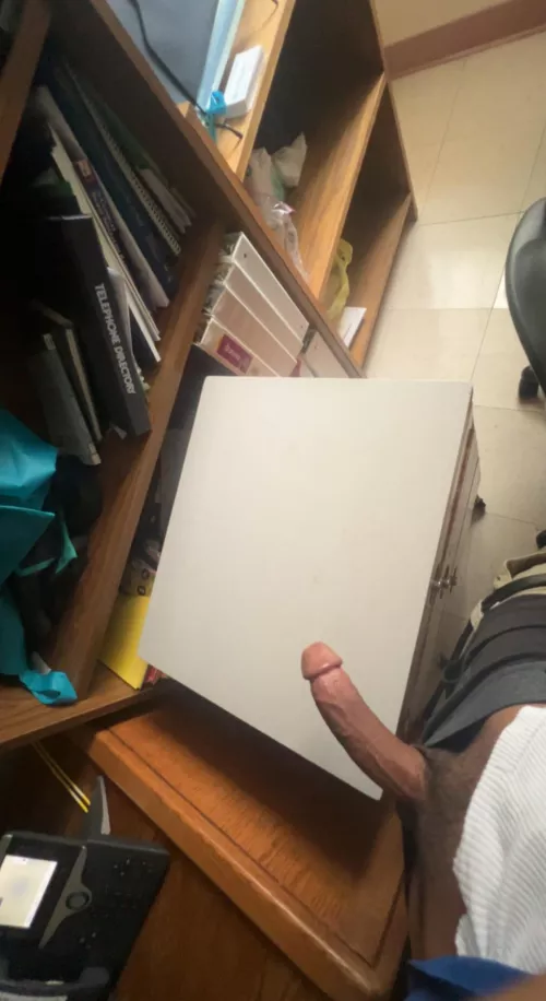 Who wants to watch me cum on this desk!?