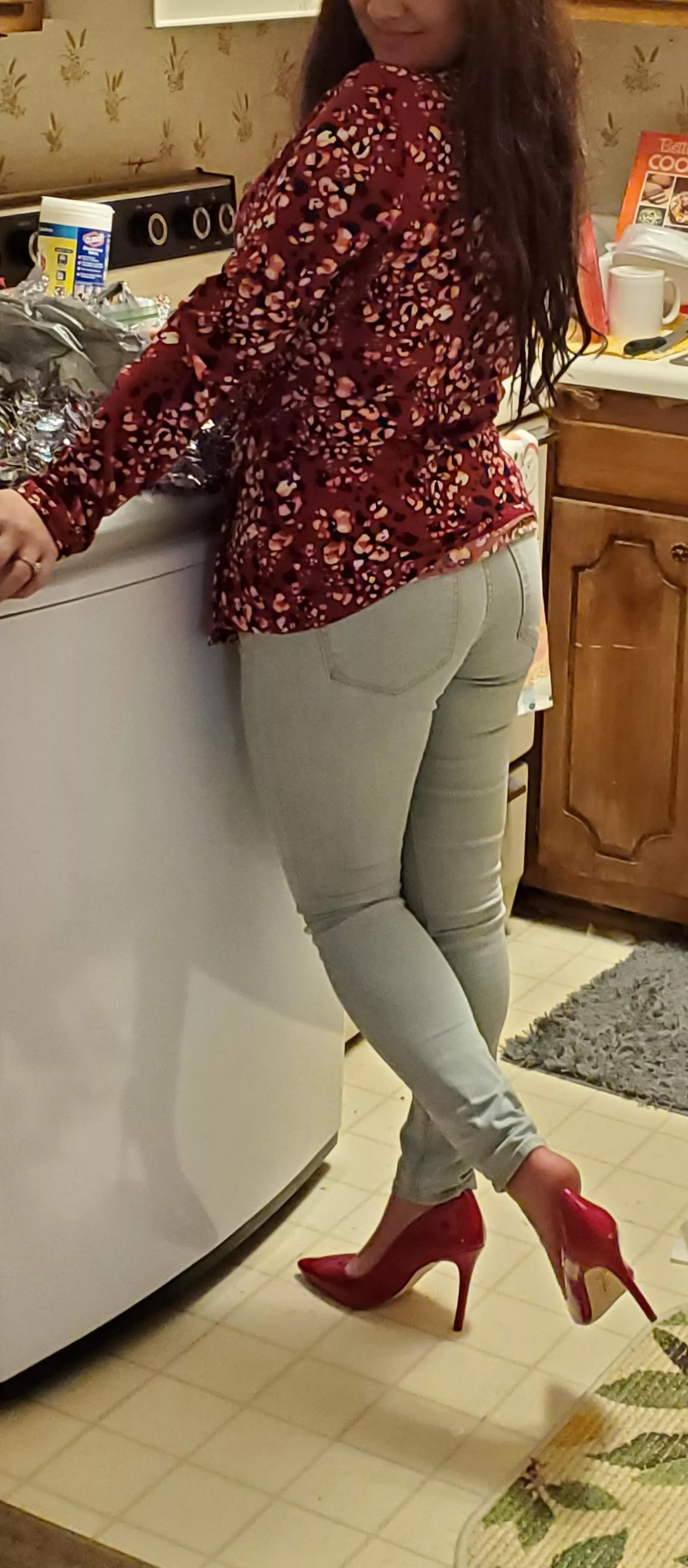 Wifey in Jessica Simpson Heels 👠