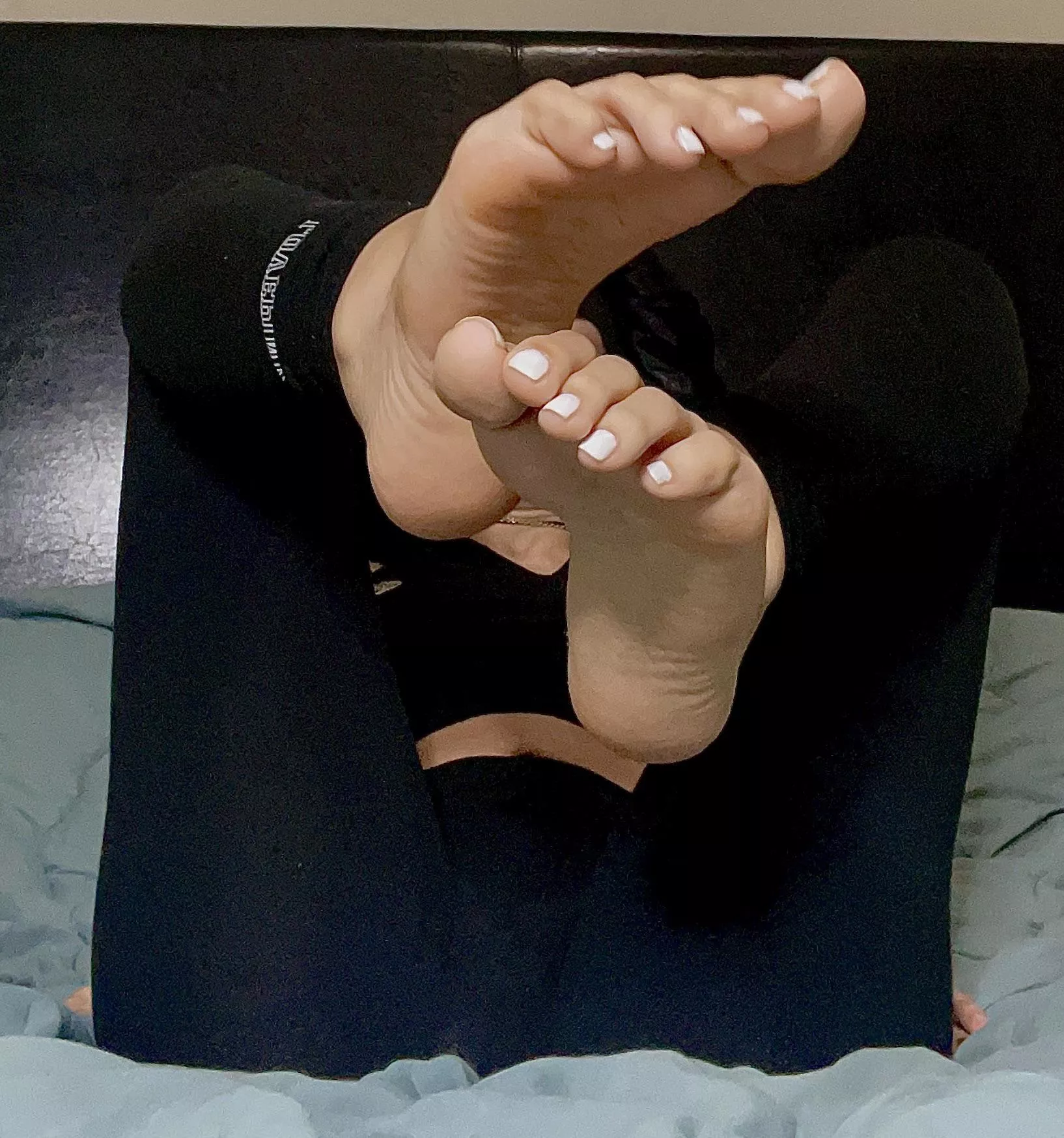 Worship my toes 👼🏻🤍