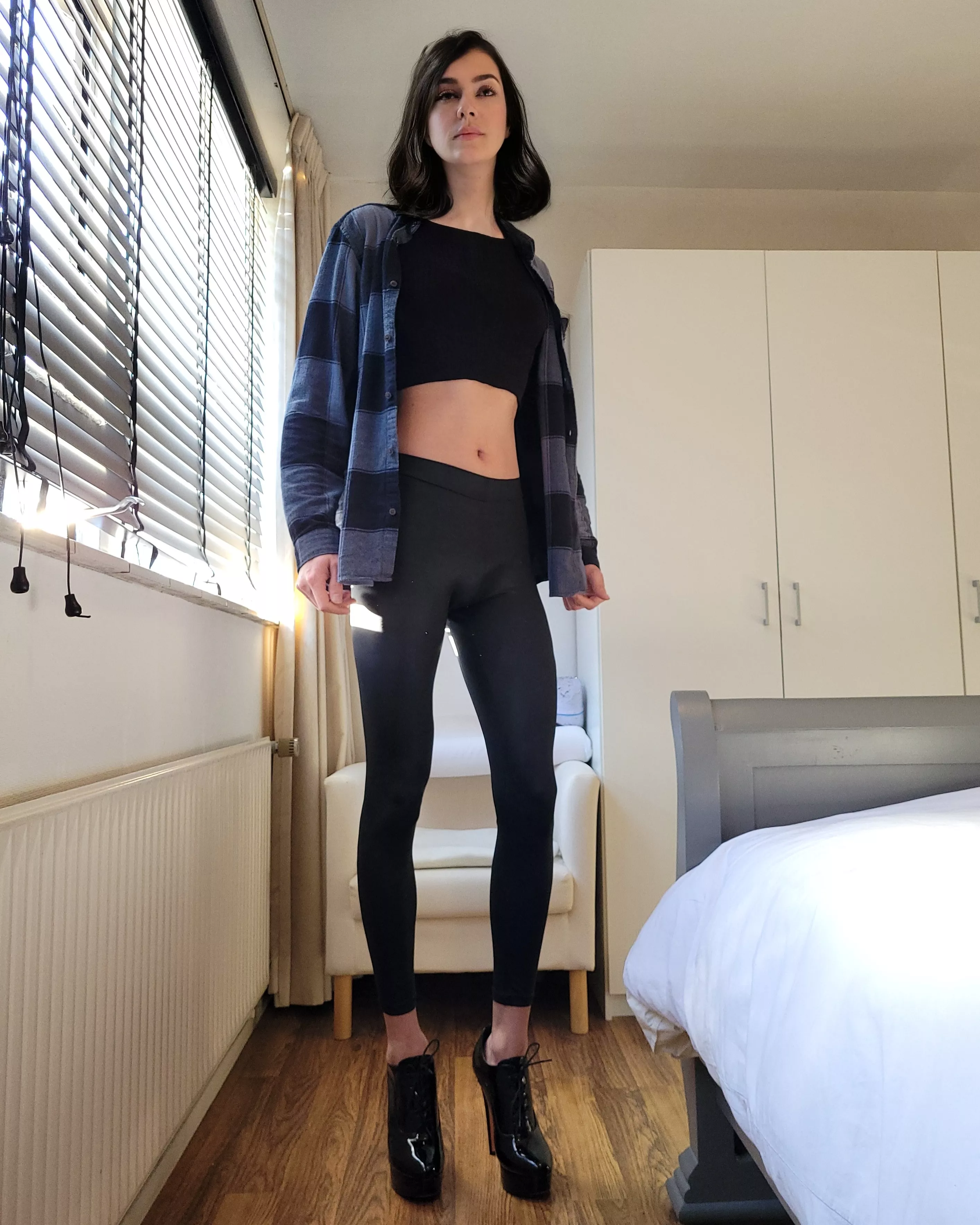 Would you mind if I steal your clothes?😇