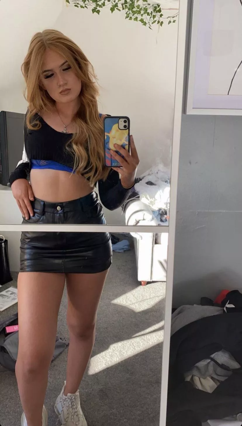 You have one hour with her, what u doing?