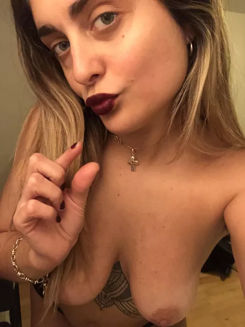 you sure don't deserve a mistress like me 😈 [domme]