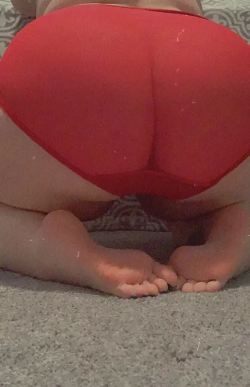 You’re allowed to put your head here, are you facing upward or downward? 🤭