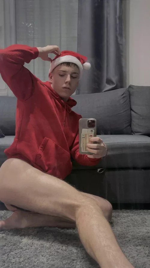 [19] @kolozsi_tomi what's on ur christmas list?