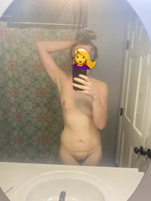 28F 5’9 137LBS