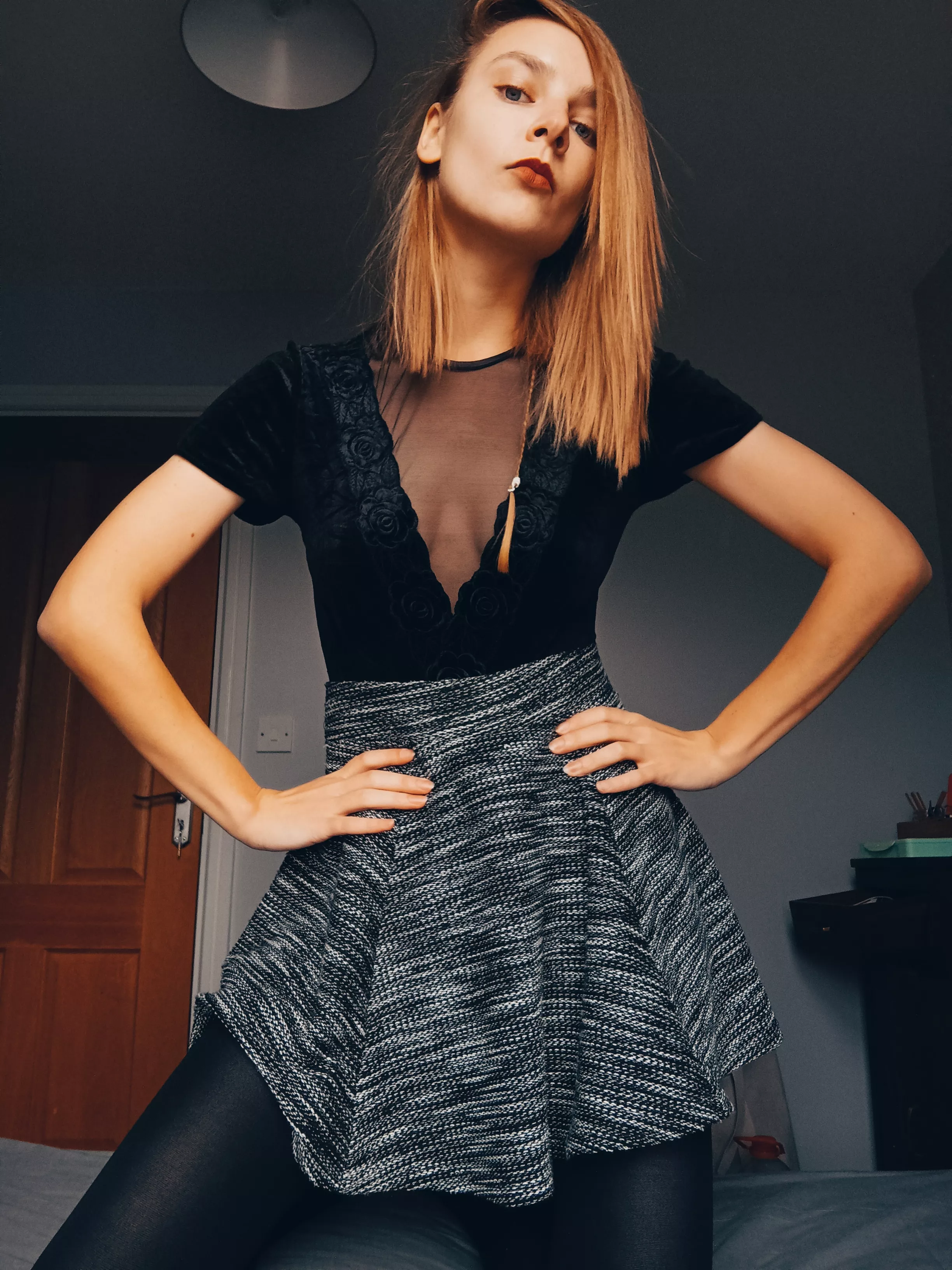 a vigorous girl for you [f]