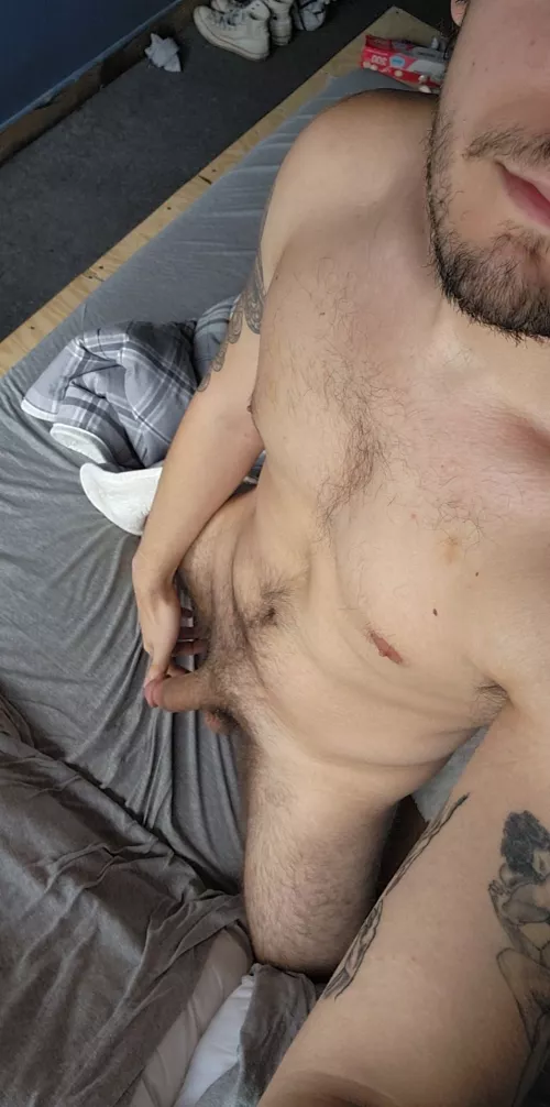 Any bro wanna make my morning a little harder?