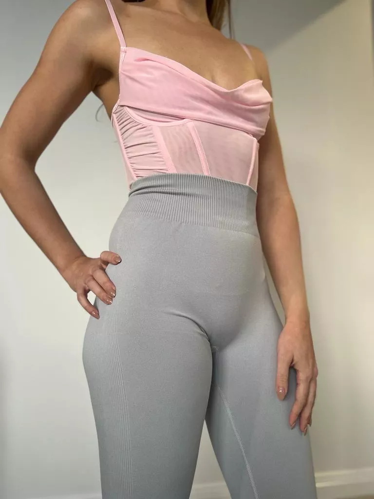 Can we all agree that I will be the center of attention at the gym today