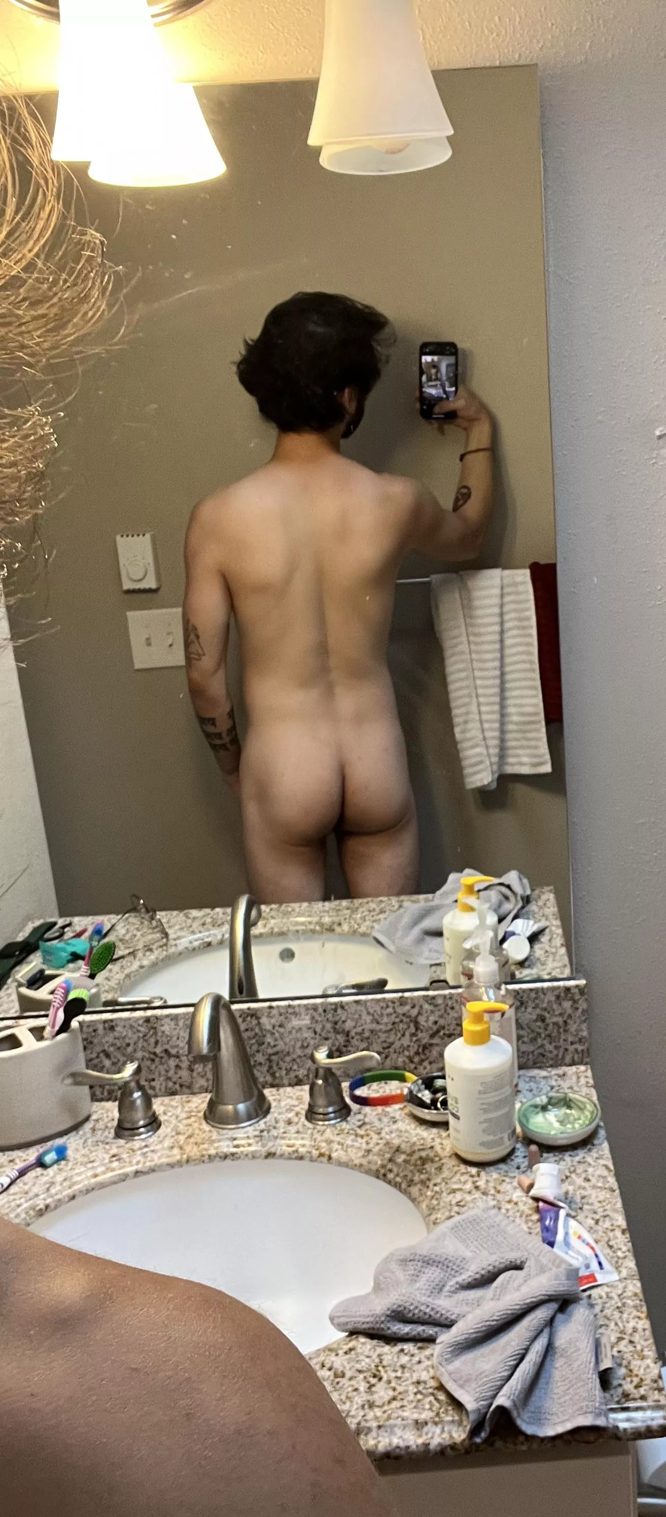 Can you tell I’ve been getting my squats in? :)